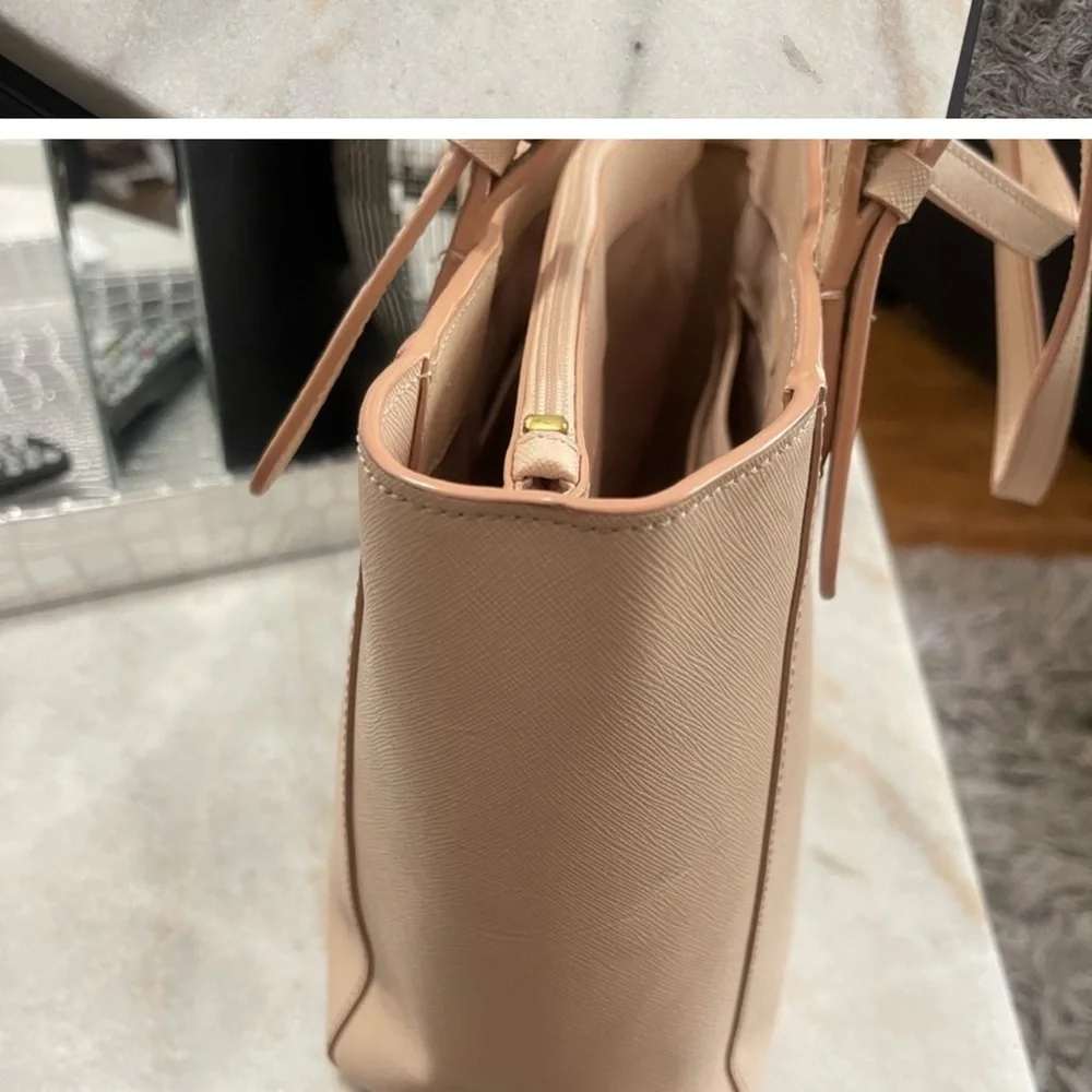 Tory Burch" Emerson Tote - Picture 6 of 15